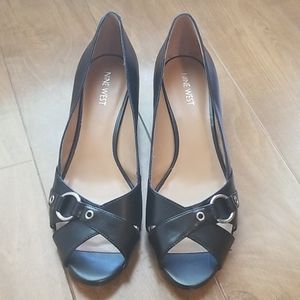 Nine West peep toe wedges size 9